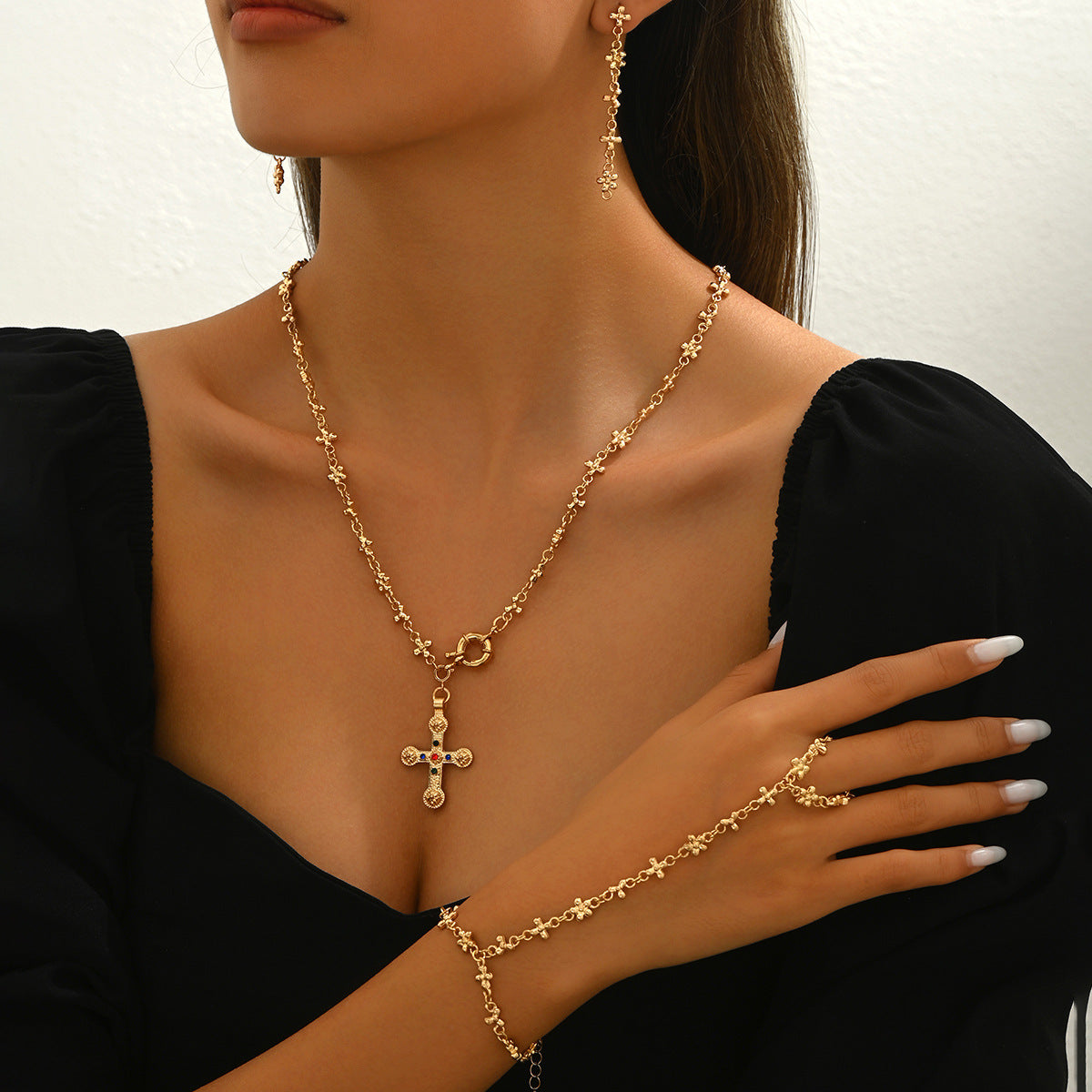 Aurelia Bloom Gold-Plated Jewelry Set – Earrings, Bracelet & Necklace