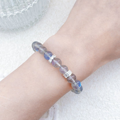 Blue Whisper – Labradorite × Silver Bracelet