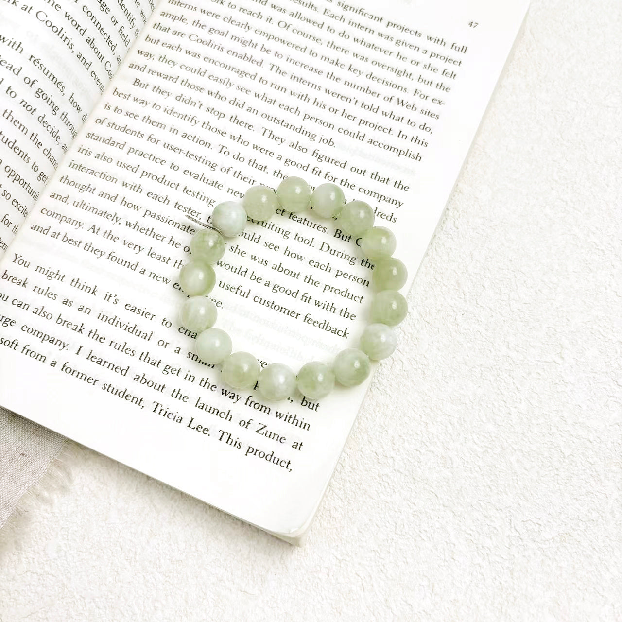 Jade Mist – Serpentine Jade Bracelet