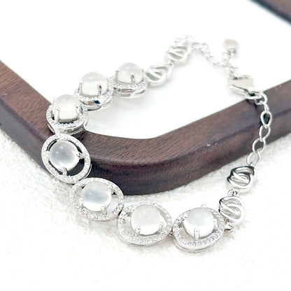Moonlit Dusk – Moonstone Bracelet