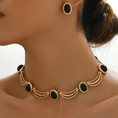 Noir Silk – Vintage Oval Gem Necklace & Earrings Set