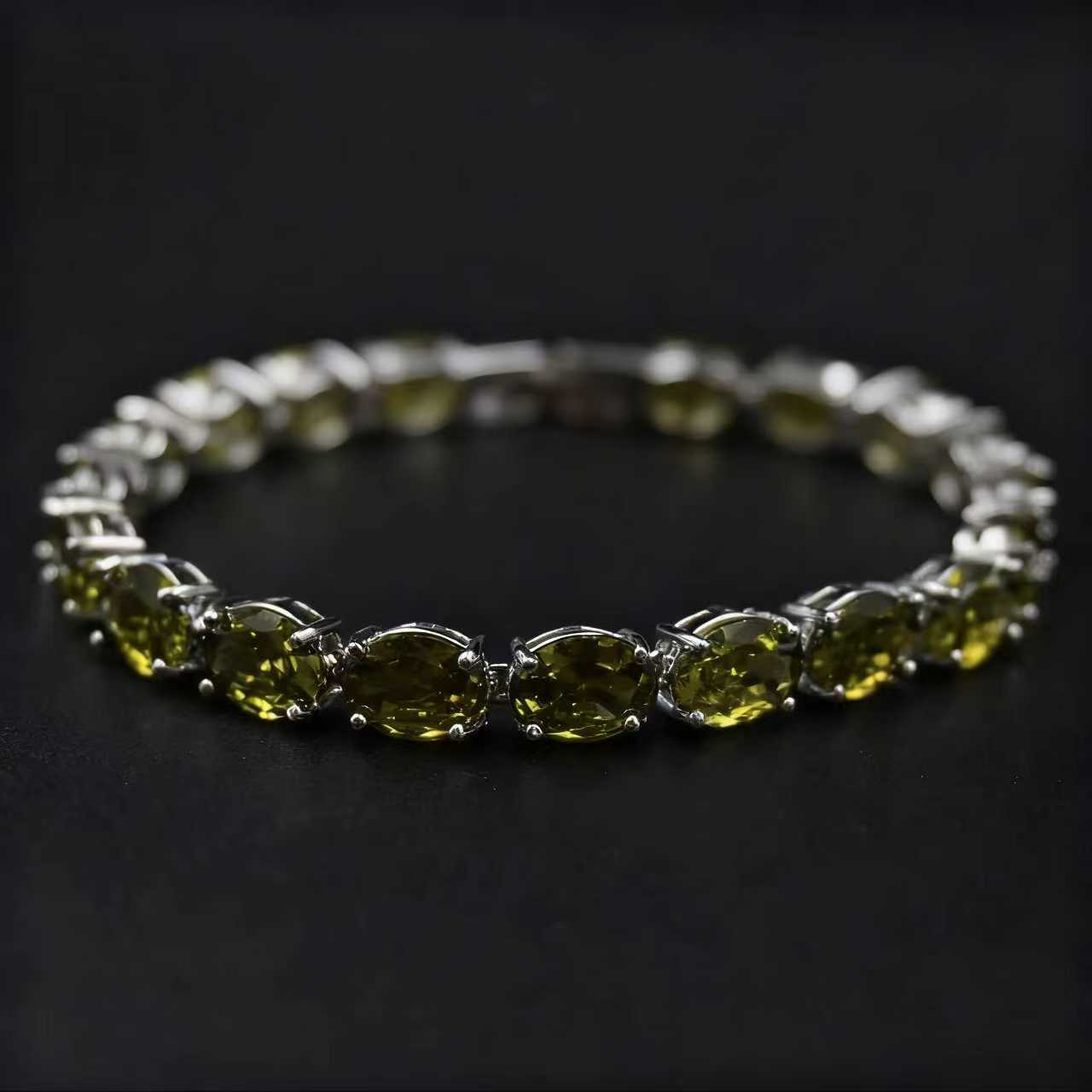 The Wizard of Oz Tennis Bracelet – Premium Cubic Zirconia