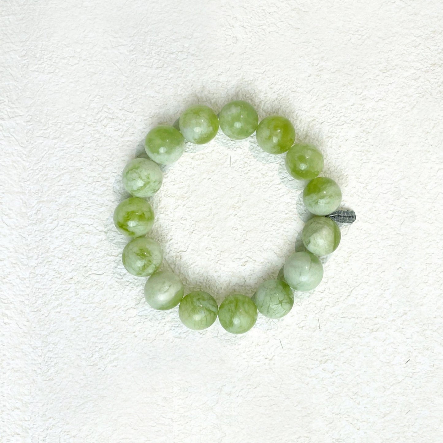 Verdant Mist – Serpentine Jade Bracelet